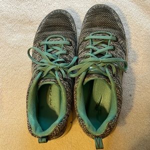 Skechers grey and turquoise sneakers